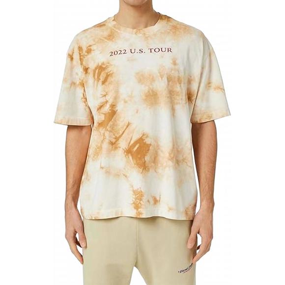 washing new tie dye shirt